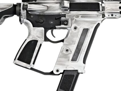TK.45 The Battle Worn limited edition Cerakote — Detail Grip